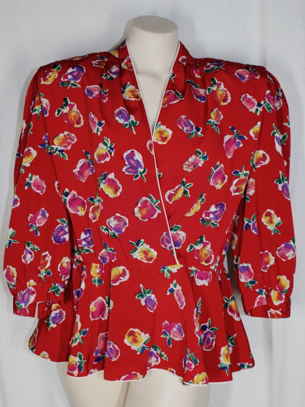Leslie Fay 14 Colorful Red Artistic Floral Rose Print Vintage 90s Peplum Top